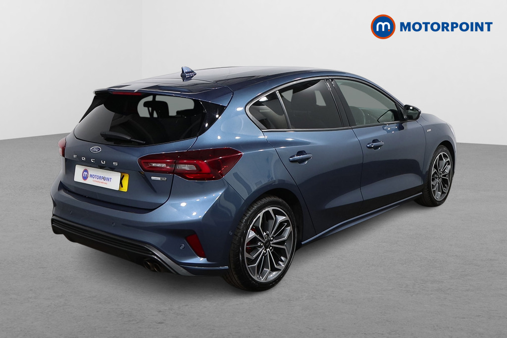 Ford Focus St-Line X Manual Petrol-Electric Hybrid Hatchback - Stock Number (1552633) - Drivers side rear corner