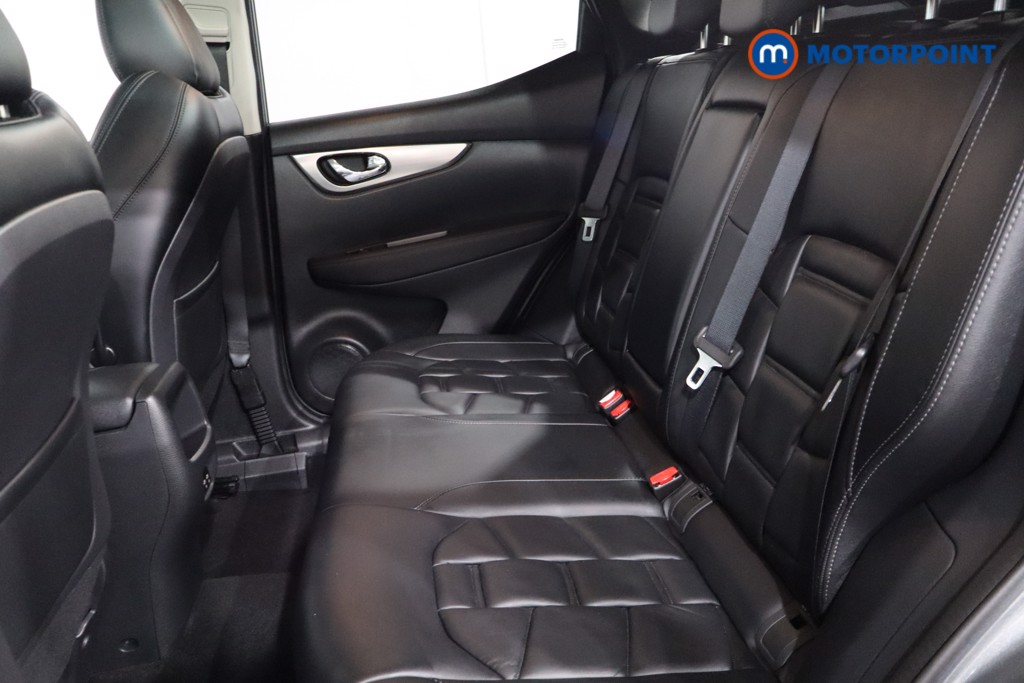 Nissan Qashqai N-Motion Manual Petrol SUV - Stock Number (1552809) - 5th supplementary image
