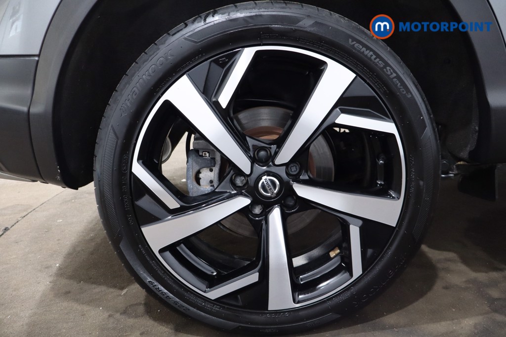 Nissan Qashqai N-Motion Manual Petrol SUV - Stock Number (1552809) - 9th supplementary image