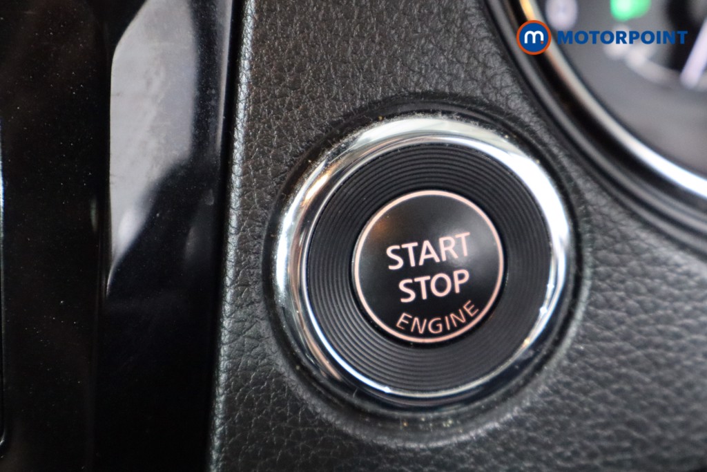 Nissan Qashqai N-Motion Manual Petrol SUV - Stock Number (1552809) - 14th supplementary image