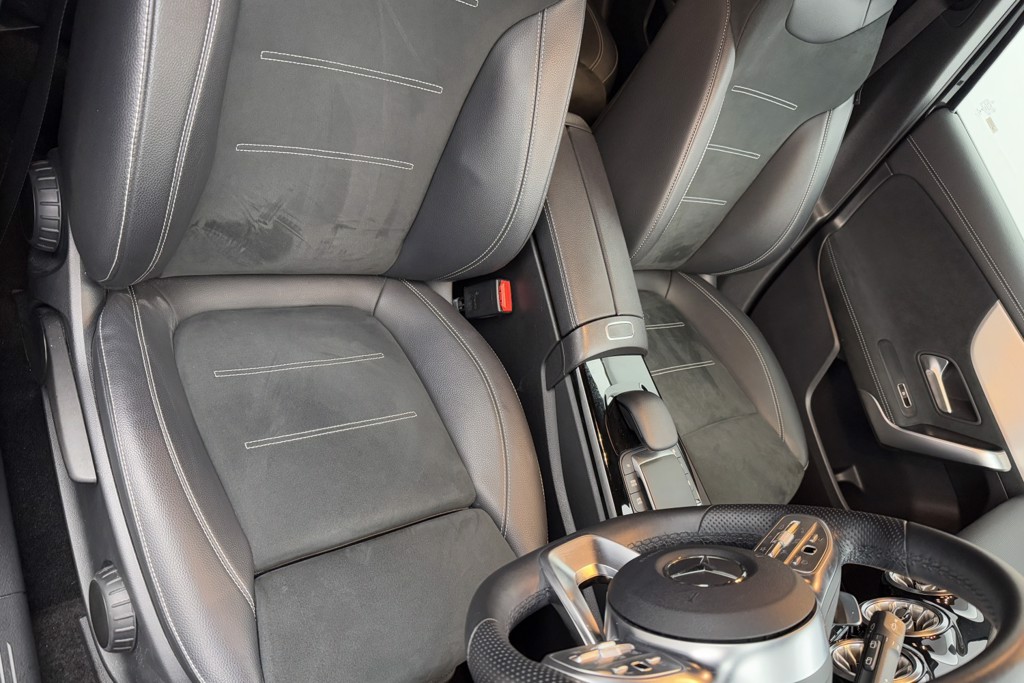 Mercedes-Benz A Class Amg Line Executive Edition Automatic Petrol Hatchback - Stock Number (1552915) - 24th supplementary image
