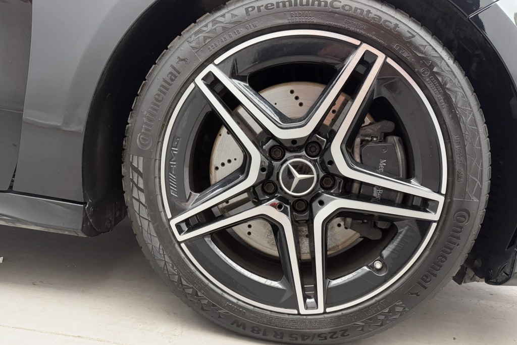 Mercedes-Benz A Class Amg Line Executive Edition Automatic Petrol Hatchback - Stock Number (1552915) - 34th supplementary image