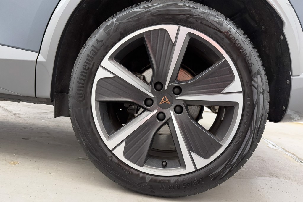 Cupra Formentor V1 Manual Petrol SUV - Stock Number (1552917) - 32nd supplementary image
