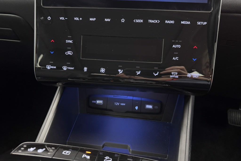 Hyundai Tucson Ultimate Automatic Petrol-Electric Hybrid SUV - Stock Number (1552998) - 13th supplementary image