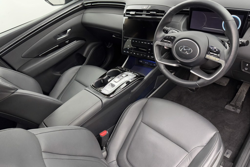 Hyundai Tucson Ultimate Automatic Petrol-Electric Hybrid SUV - Stock Number (1552998) - 1st supplementary image