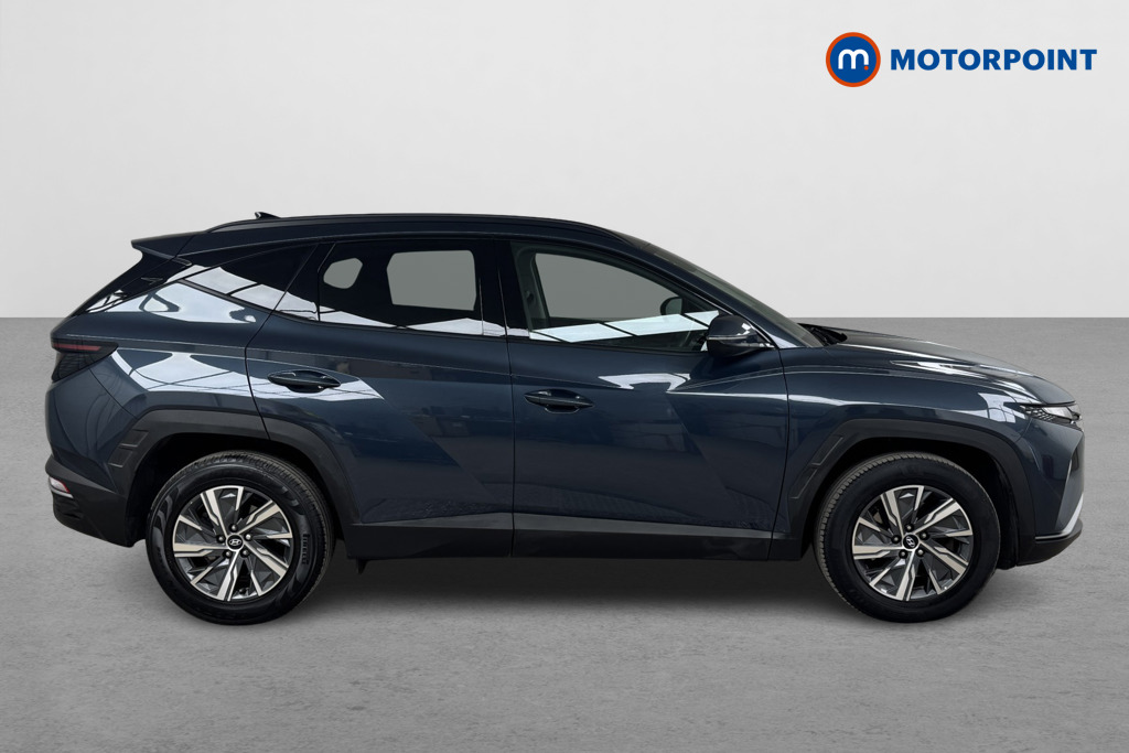 Hyundai Tucson Se Connect Manual Petrol SUV - Stock Number (1553041) - Drivers side