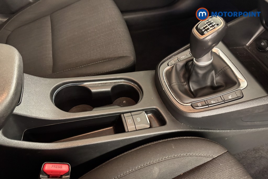 Hyundai Kona Premium Manual Petrol-Electric Hybrid SUV - Stock Number (1553079) - 10th supplementary image