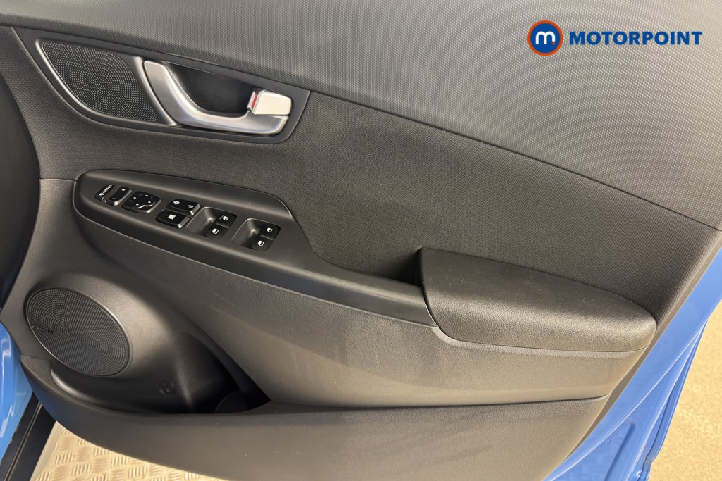 Hyundai Kona Premium Manual Petrol-Electric Hybrid SUV - Stock Number (1553079) - 15th supplementary image