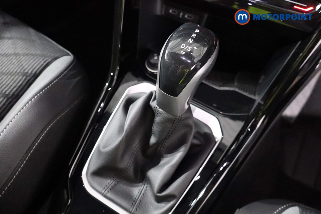 Volkswagen T-Roc R-Line Automatic Petrol SUV - Stock Number (1553098) - 14th supplementary image
