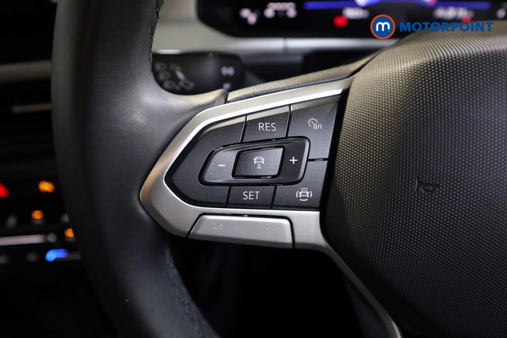 Volkswagen T-Roc Life Manual Petrol SUV - Stock Number (1553343) - 3rd supplementary image