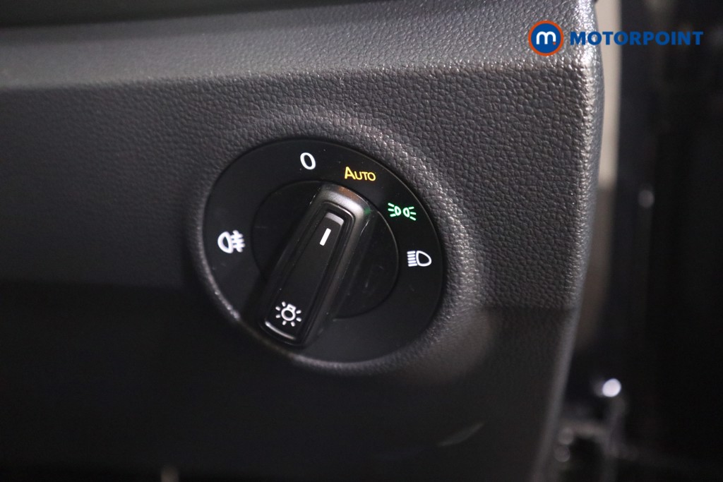Volkswagen T-Roc Life Manual Petrol SUV - Stock Number (1553343) - 9th supplementary image