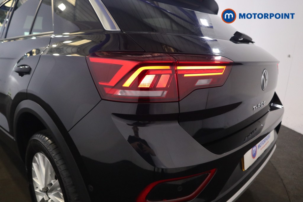 Volkswagen T-Roc Life Manual Petrol SUV - Stock Number (1553343) - 20th supplementary image