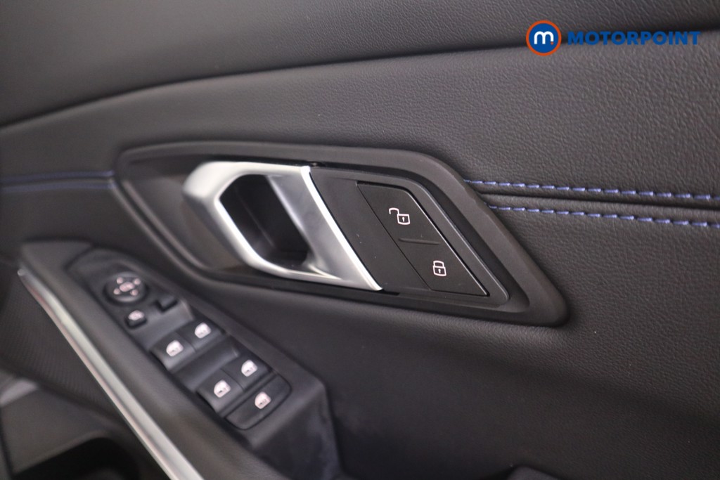 BMW 3 Series M Sport Automatic Petrol Saloon - Stock Number (1553409) - 11th supplementary image
