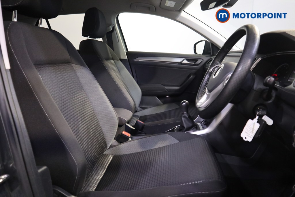 Volkswagen T-Roc Active Manual Petrol SUV - Stock Number (1553725) - 12th supplementary image