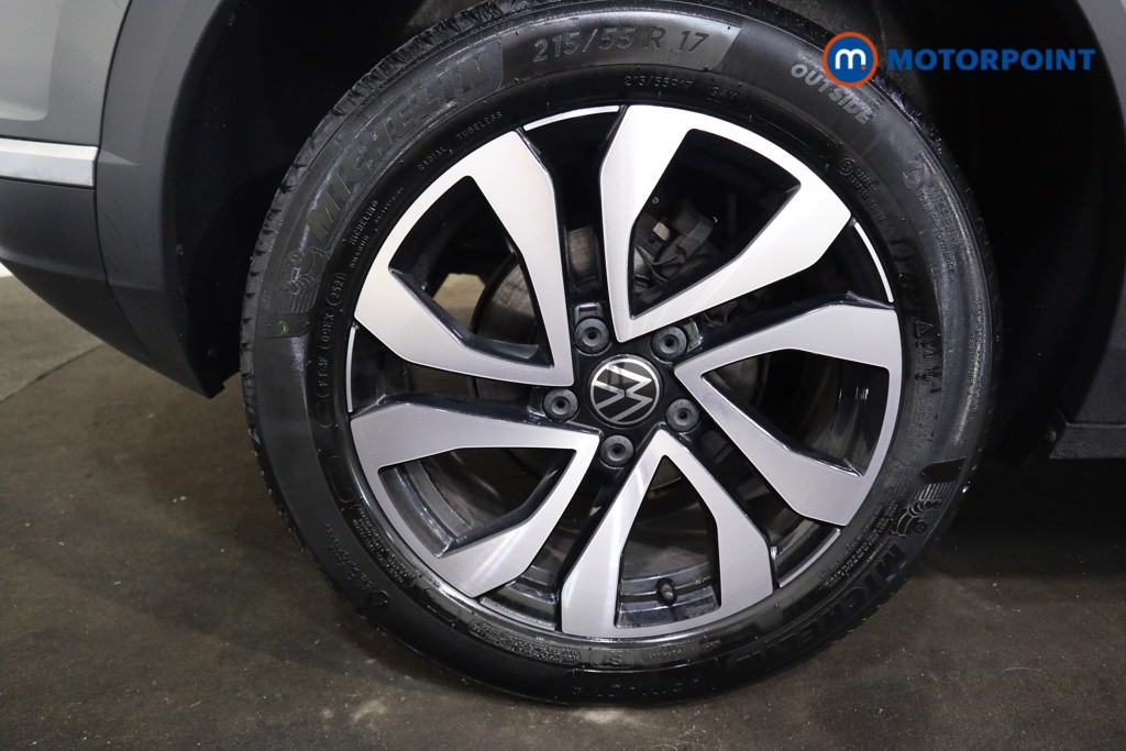 Volkswagen T-Roc Active Manual Petrol SUV - Stock Number (1553725) - 16th supplementary image