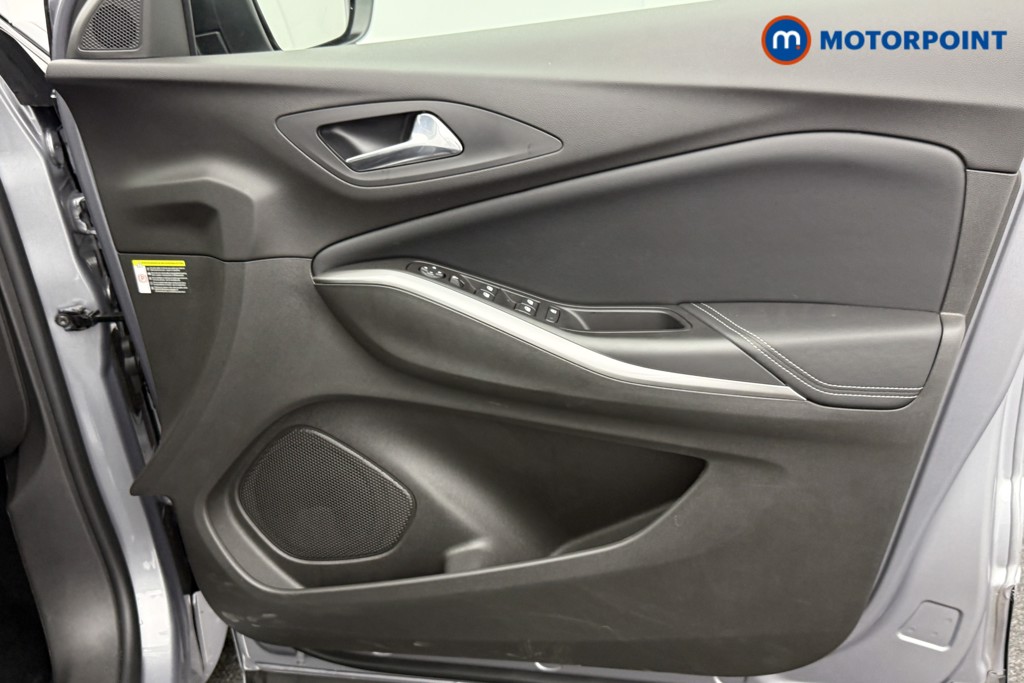 Vauxhall Grandland Ultimate Automatic Petrol SUV - Stock Number (1553886) - 16th supplementary image