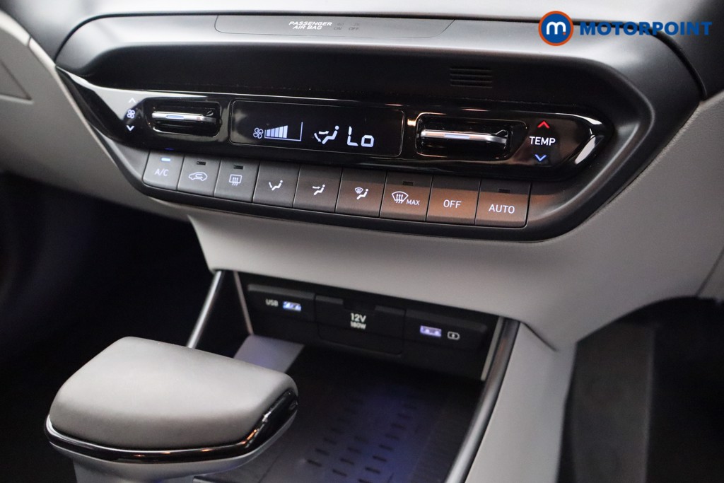 Hyundai Bayon Ultimate Automatic Petrol-Electric Hybrid SUV - Stock Number (1553993) - 9th supplementary image
