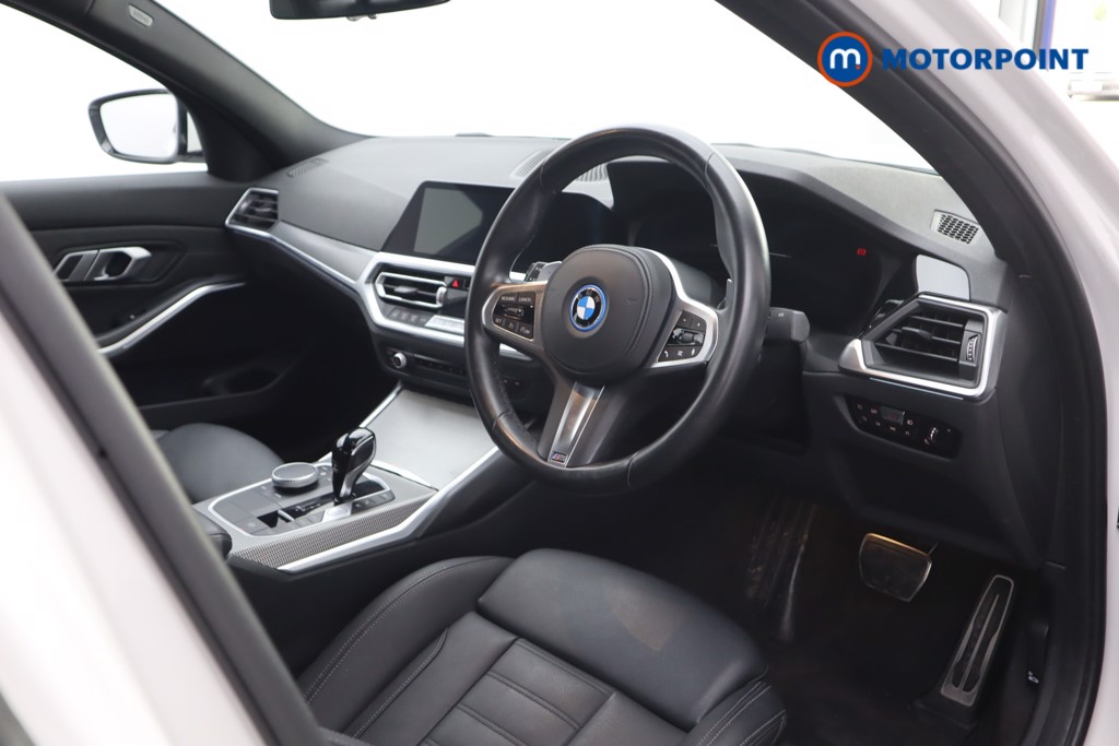 BMW 3 Series M Sport Automatic Petrol Plug-In Hybrid Saloon - Stock Number (1554263) - 2nd supplementary image