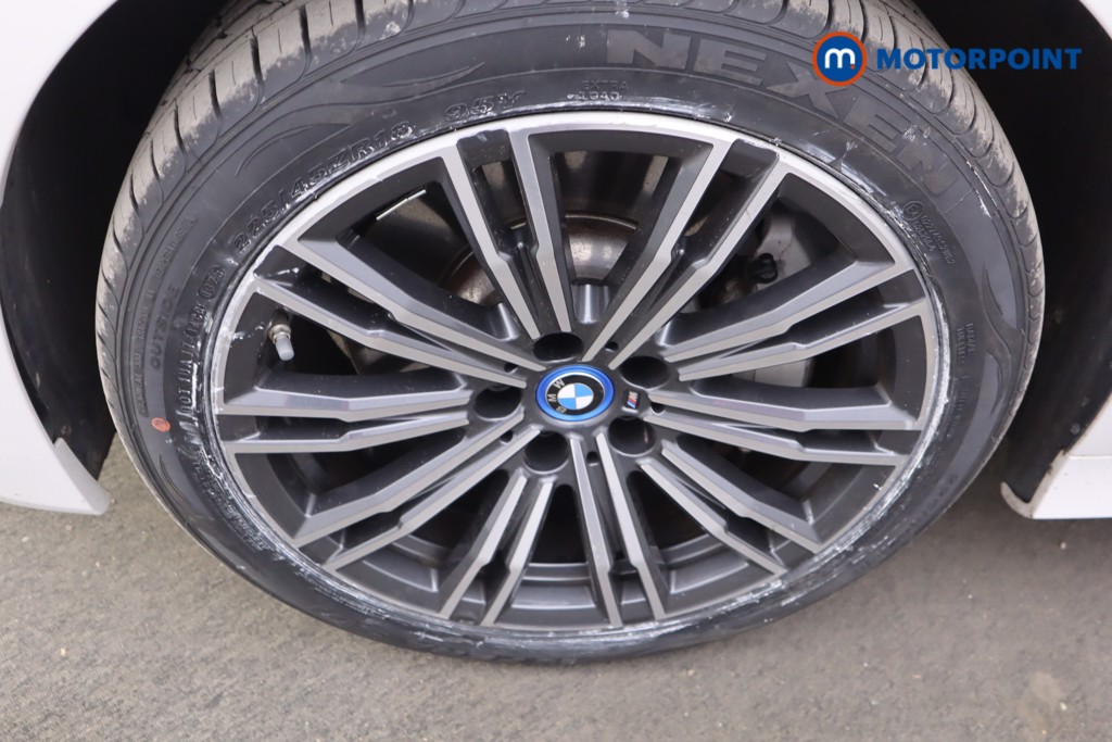 BMW 3 Series M Sport Automatic Petrol Plug-In Hybrid Saloon - Stock Number (1554263) - 10th supplementary image