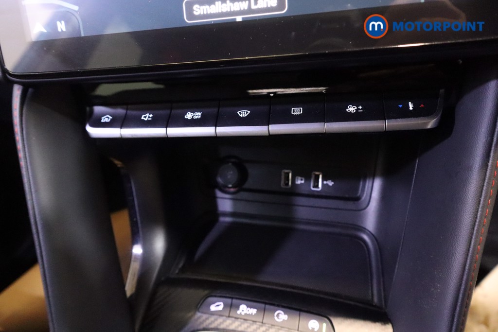 Mg Motor Uk ZS Exclusive Manual Petrol SUV - Stock Number (1554350) - 4th supplementary image