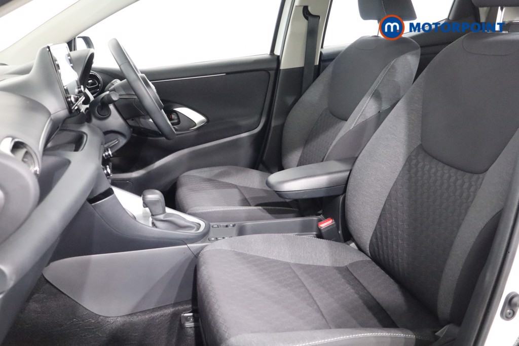 Toyota Yaris Icon Automatic Petrol-Electric Hybrid Hatchback - Stock Number (1554376) - 4th supplementary image