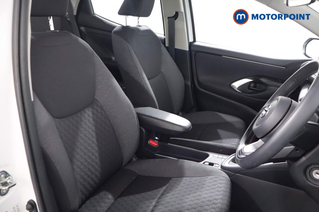 Toyota Yaris Icon Automatic Petrol-Electric Hybrid Hatchback - Stock Number (1554376) - 17th supplementary image
