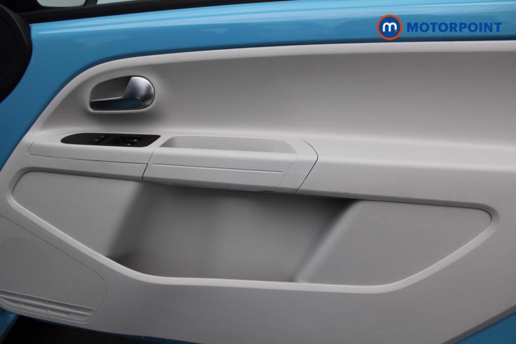 Volkswagen UP Move Up Manual Petrol Hatchback - Stock Number (1554406) - 14th supplementary image