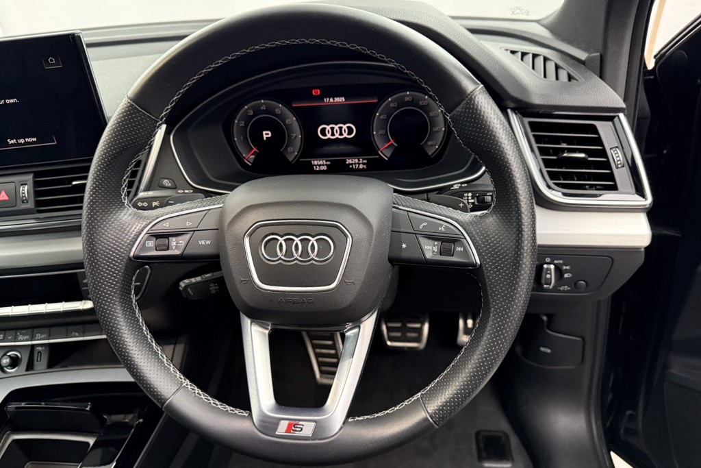 Audi Q5 S Line Automatic Petrol SUV - Stock Number (1554425) - 2nd supplementary image