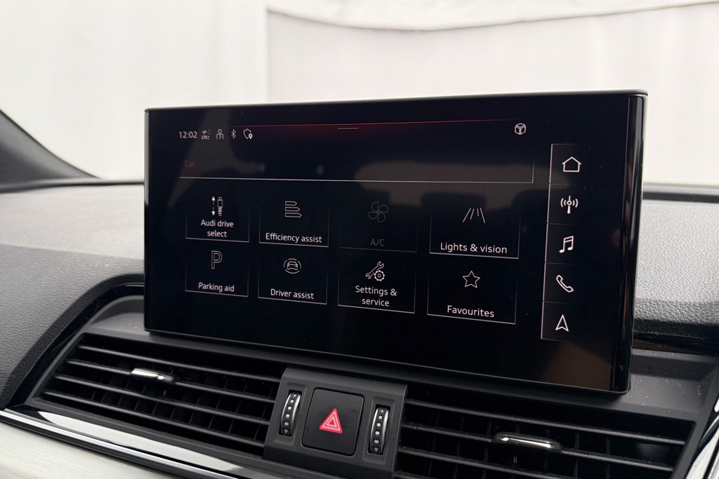 Audi Q5 S Line Automatic Petrol SUV - Stock Number (1554425) - 13th supplementary image