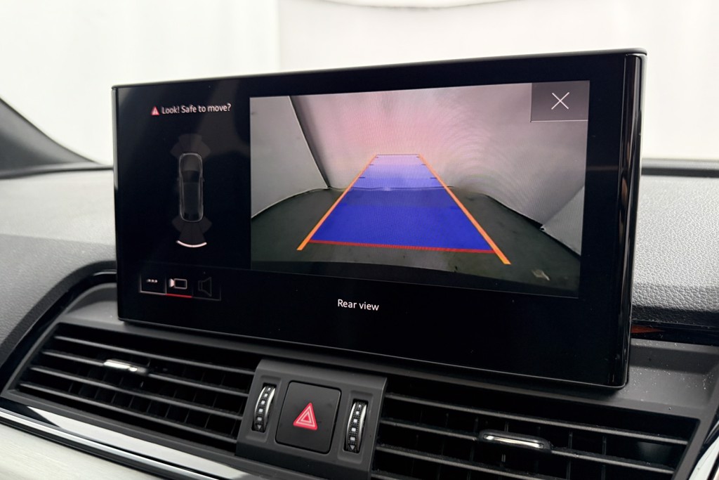 Audi Q5 S Line Automatic Petrol SUV - Stock Number (1554425) - 14th supplementary image