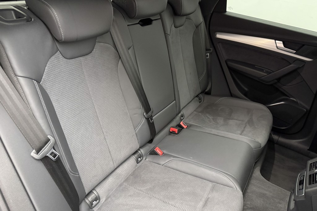 Audi Q5 S Line Automatic Petrol SUV - Stock Number (1554425) - 25th supplementary image