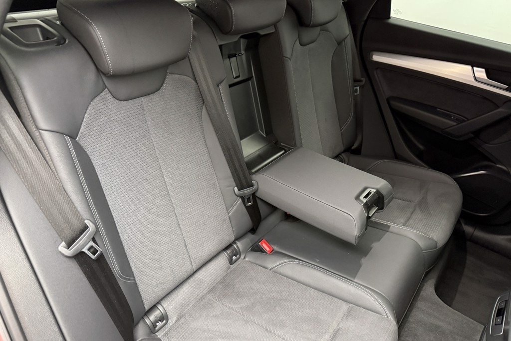 Audi Q5 S Line Automatic Petrol SUV - Stock Number (1554425) - 26th supplementary image