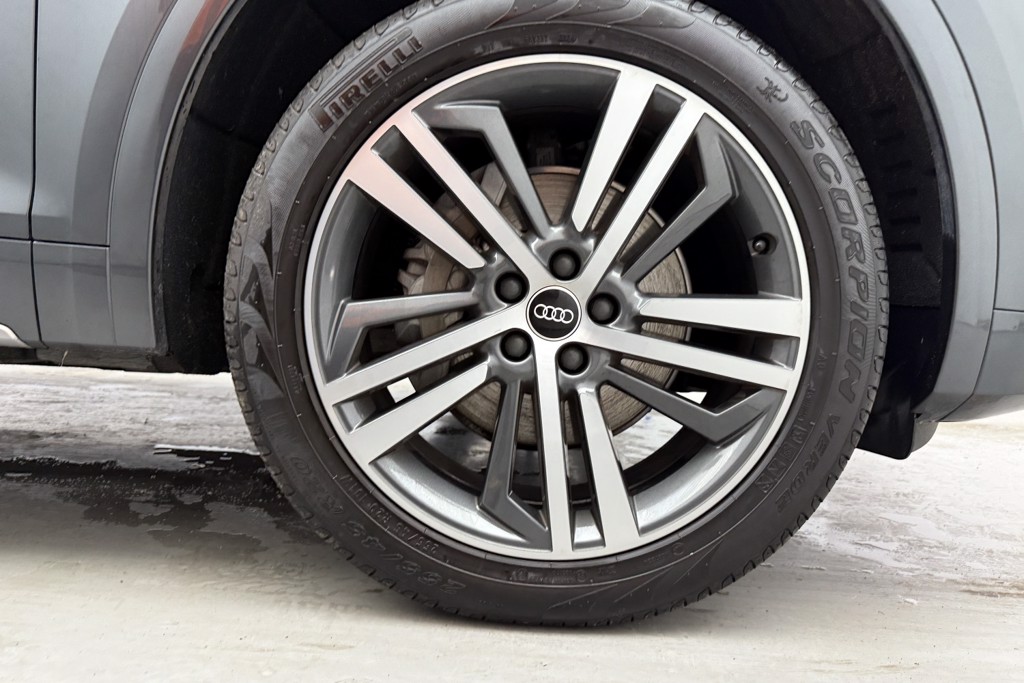 Audi Q5 S Line Automatic Petrol SUV - Stock Number (1554425) - 38th supplementary image
