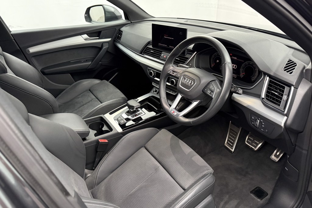 Audi Q5 S Line Automatic Petrol SUV - Stock Number (1554425) - 1st supplementary image