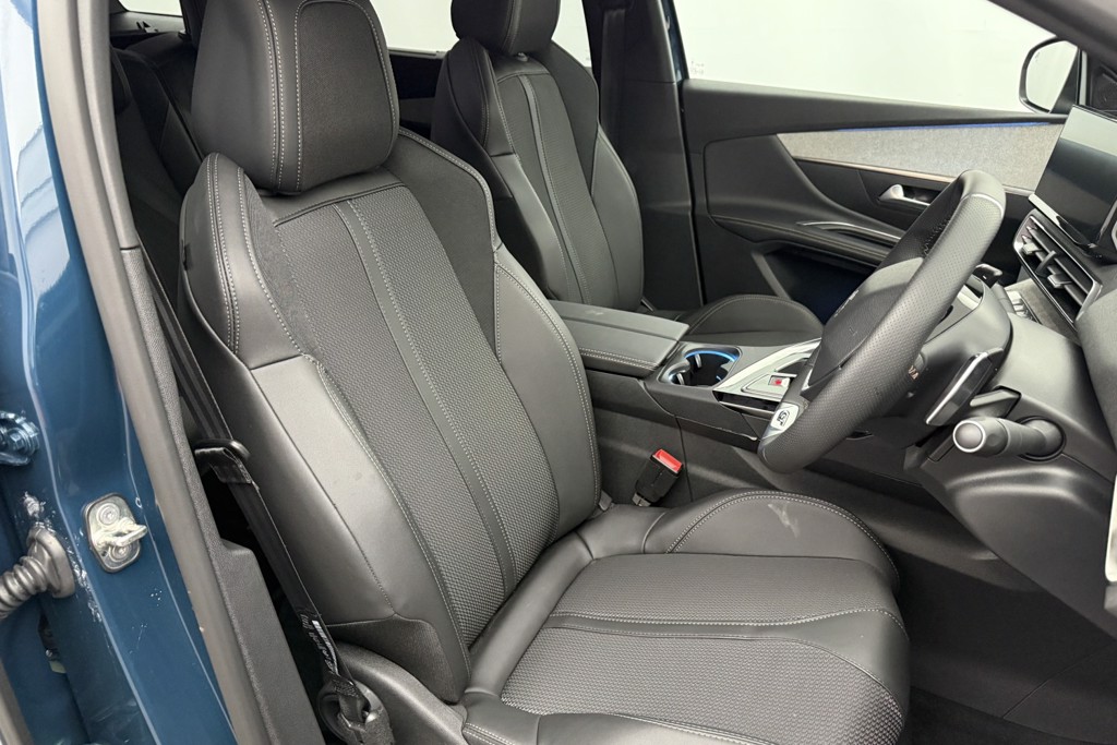 Peugeot 5008 GT Automatic Diesel SUV - Stock Number (1554558) - 18th supplementary image