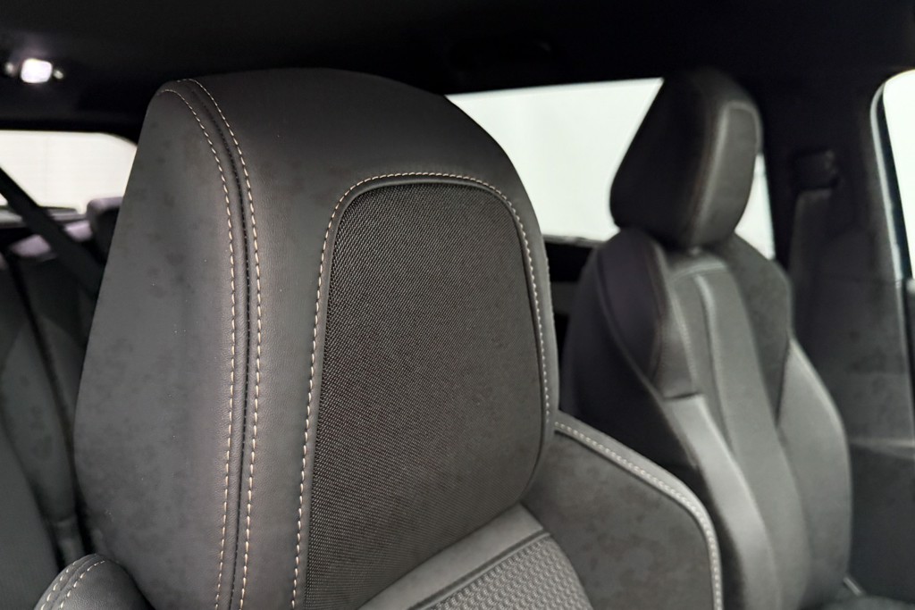 Peugeot 5008 GT Automatic Diesel SUV - Stock Number (1554558) - 19th supplementary image