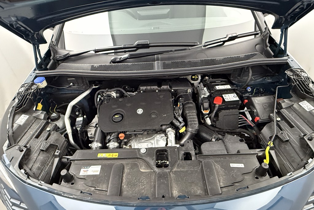 Peugeot 5008 GT Automatic Diesel SUV - Stock Number (1554558) - 29th supplementary image