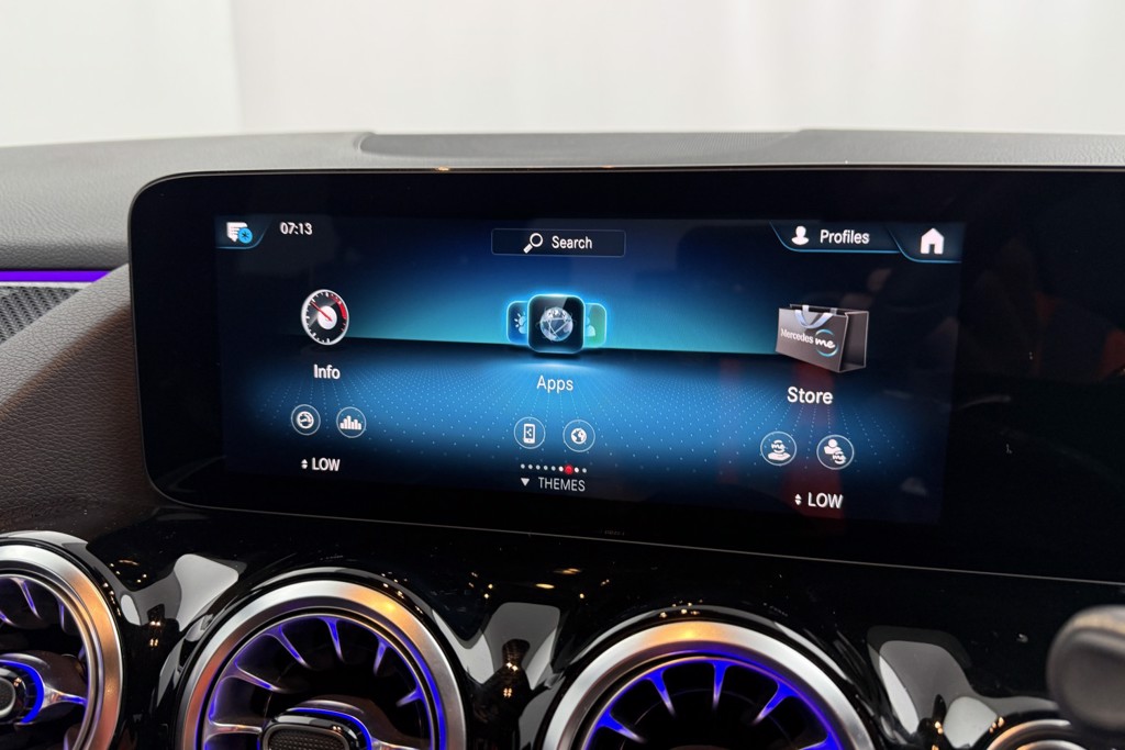 Mercedes-Benz GLA Amg Line Automatic Petrol SUV - Stock Number (1554562) - 9th supplementary image