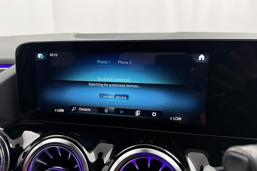 Mercedes-Benz GLA Amg Line Automatic Petrol SUV - Stock Number (1554562) - 11th supplementary image