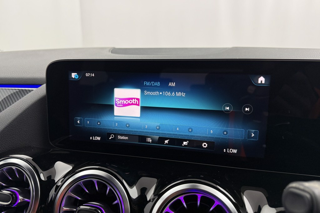 Mercedes-Benz GLA Amg Line Automatic Petrol SUV - Stock Number (1554562) - 13th supplementary image