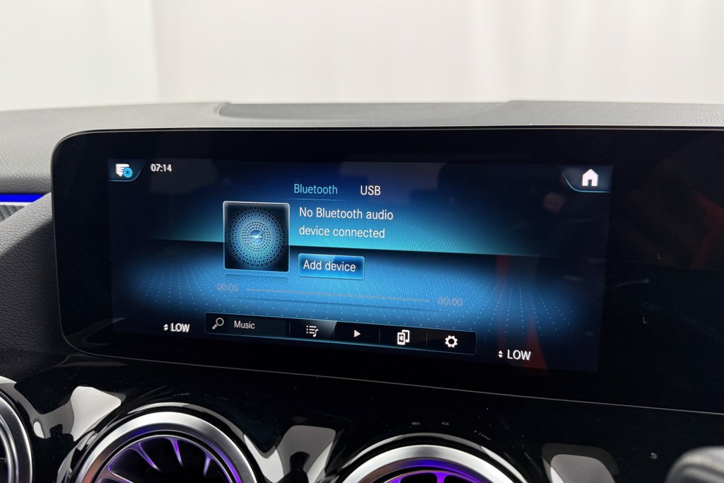 Mercedes-Benz GLA Amg Line Automatic Petrol SUV - Stock Number (1554562) - 14th supplementary image