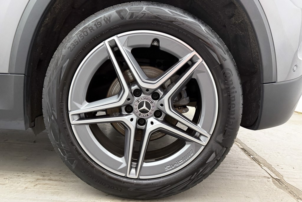 Mercedes-Benz GLA Amg Line Automatic Petrol SUV - Stock Number (1554562) - 45th supplementary image