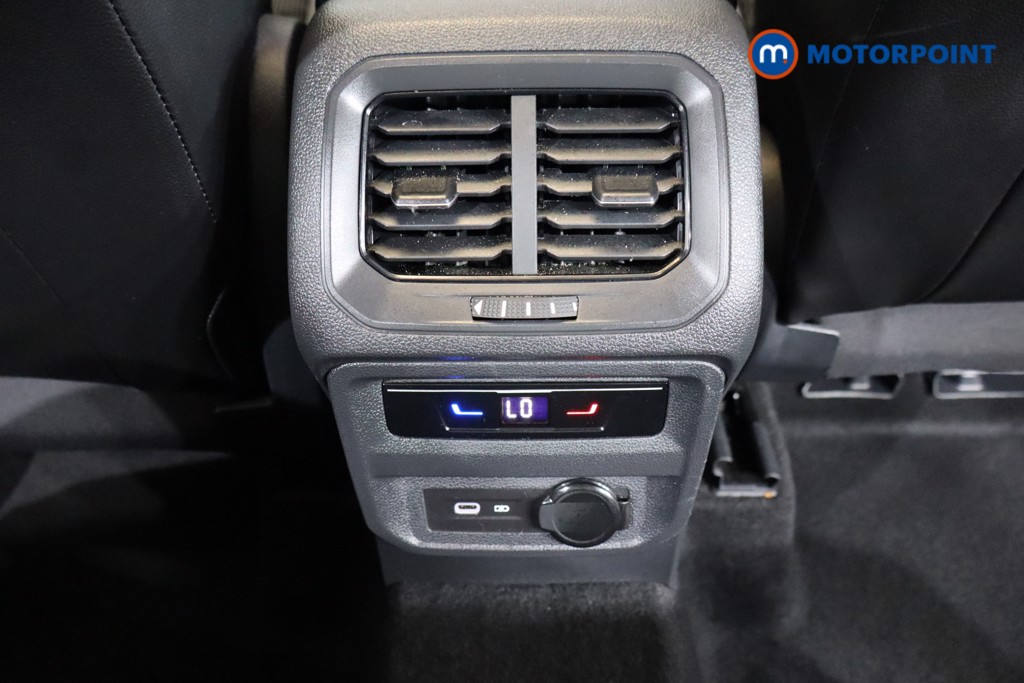 Volkswagen Tiguan Black Edition Automatic Petrol SUV - Stock Number (1554584) - 16th supplementary image