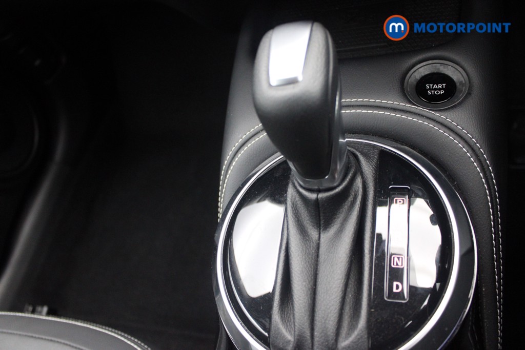 Nissan Juke Tekna Automatic Petrol-Electric Hybrid SUV - Stock Number (1554809) - 11th supplementary image