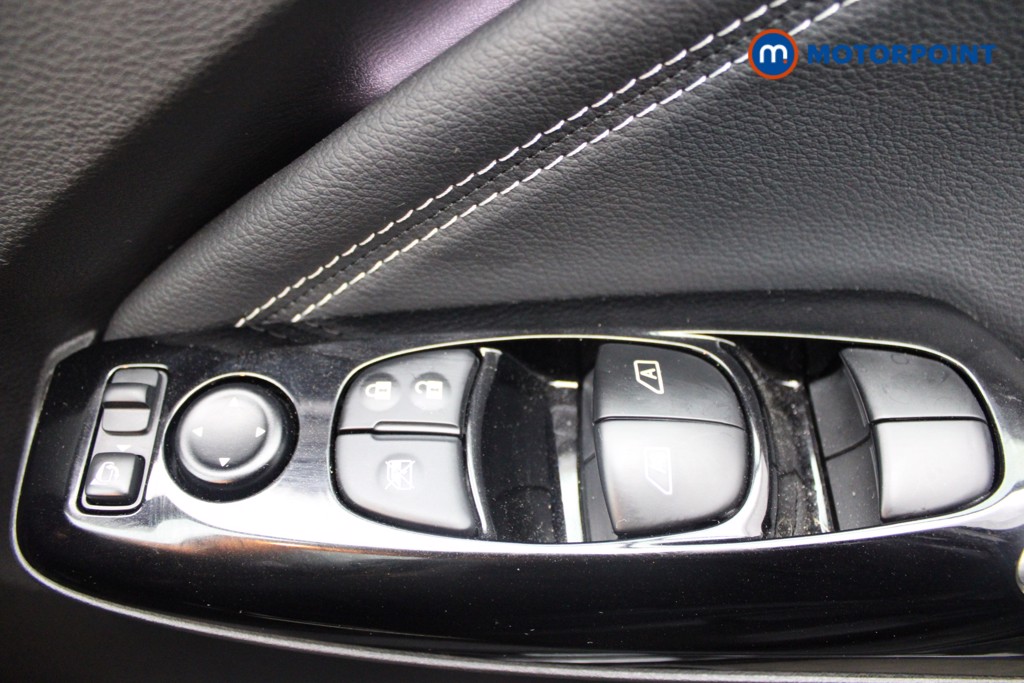 Nissan Juke Tekna Automatic Petrol-Electric Hybrid SUV - Stock Number (1554809) - 18th supplementary image