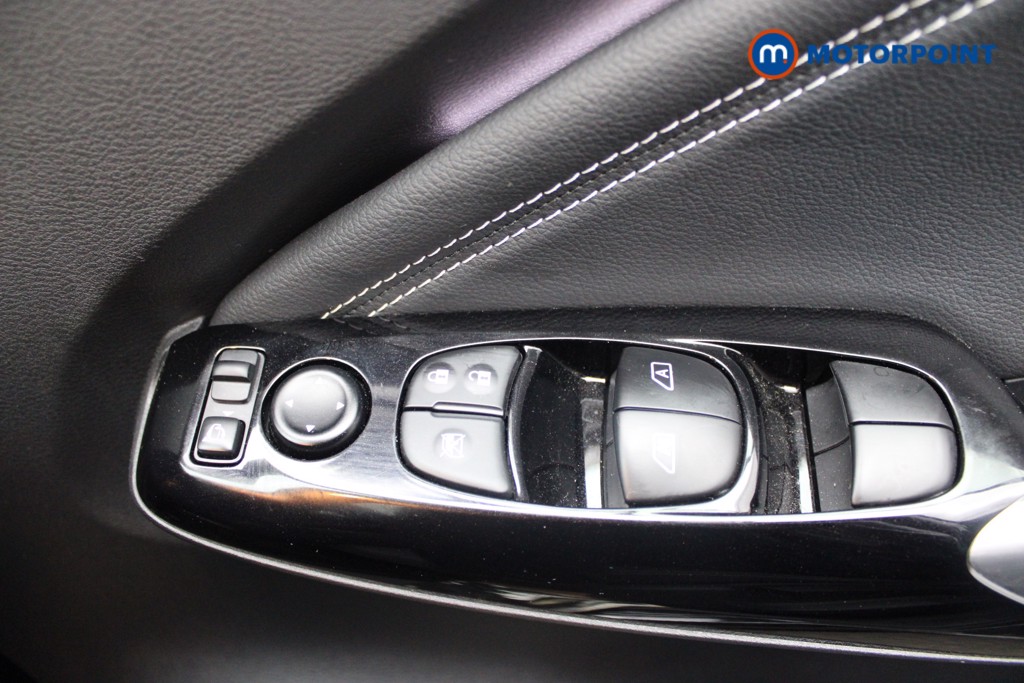 Nissan Juke Tekna Automatic Petrol-Electric Hybrid SUV - Stock Number (1554809) - 20th supplementary image