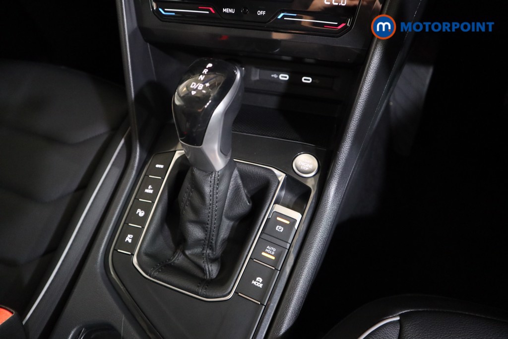 Volkswagen Tiguan Elegance Automatic Petrol Plug-In Hybrid SUV - Stock Number (1555495) - 8th supplementary image