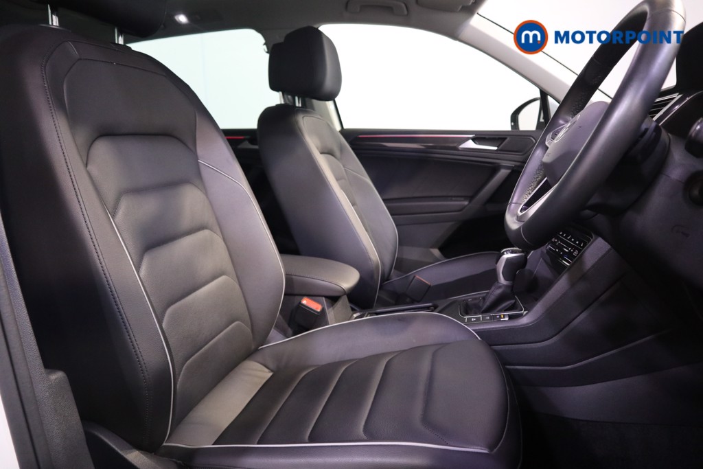 Volkswagen Tiguan Elegance Automatic Petrol Plug-In Hybrid SUV - Stock Number (1555495) - 14th supplementary image