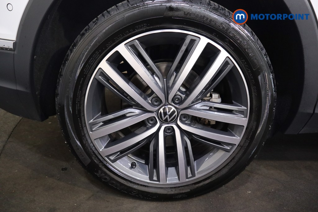 Volkswagen Tiguan Elegance Automatic Petrol Plug-In Hybrid SUV - Stock Number (1555495) - 18th supplementary image