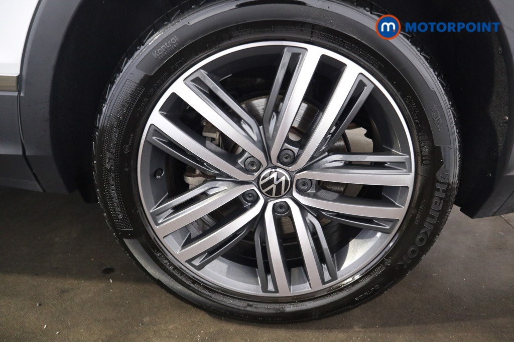 Volkswagen Tiguan Elegance Automatic Petrol Plug-In Hybrid SUV - Stock Number (1555495) - 21st supplementary image